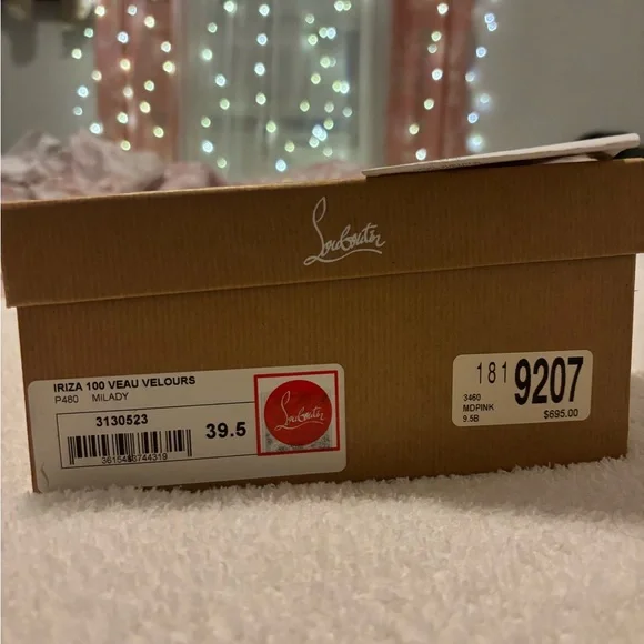 Christian Louboutin - Picture 2 of 6